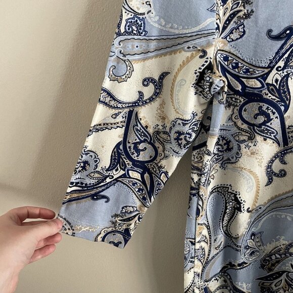 Chicos Womn 1 US M Blue Paisley Pima Cotton 3/4 Sleeves Classic Fit V-Neck Tunic - Picture 4 of 9